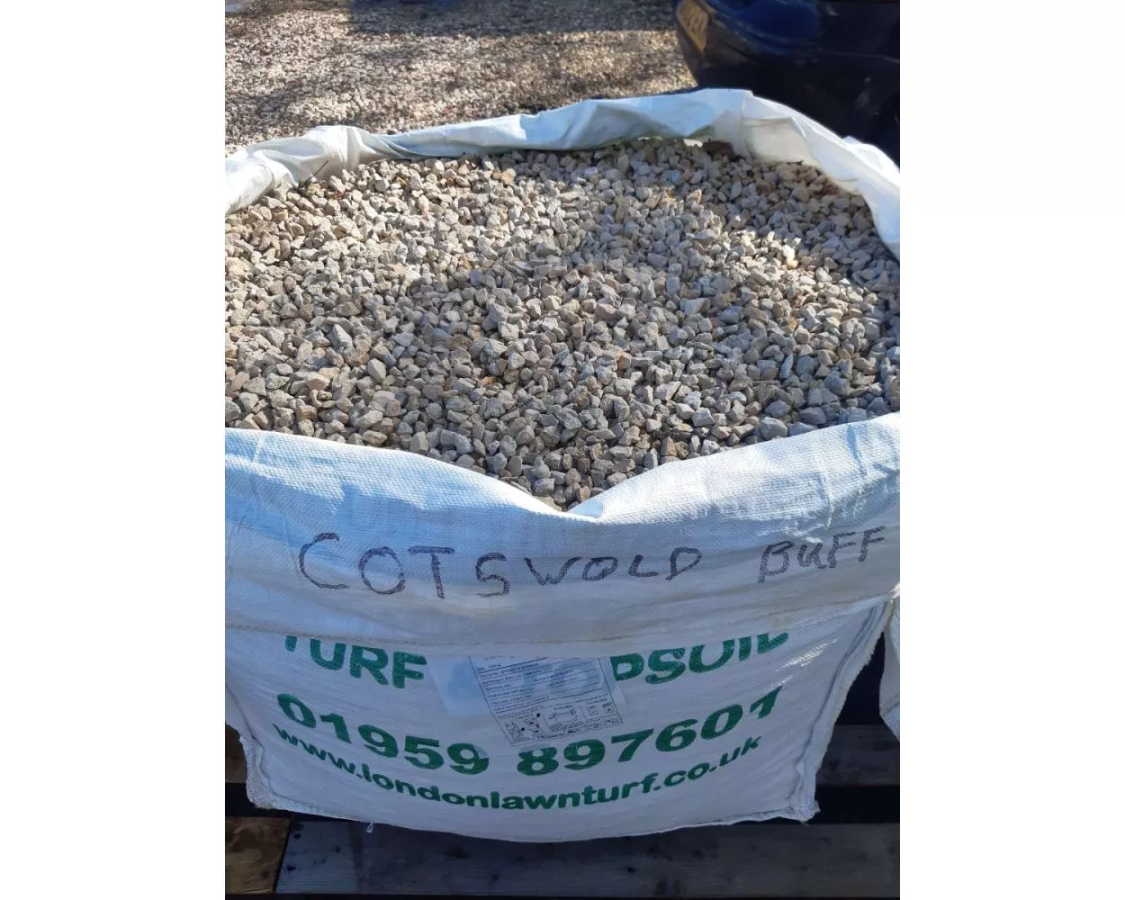 20mm Cotswold Stone Driveway Safe London Lawn Turf Company