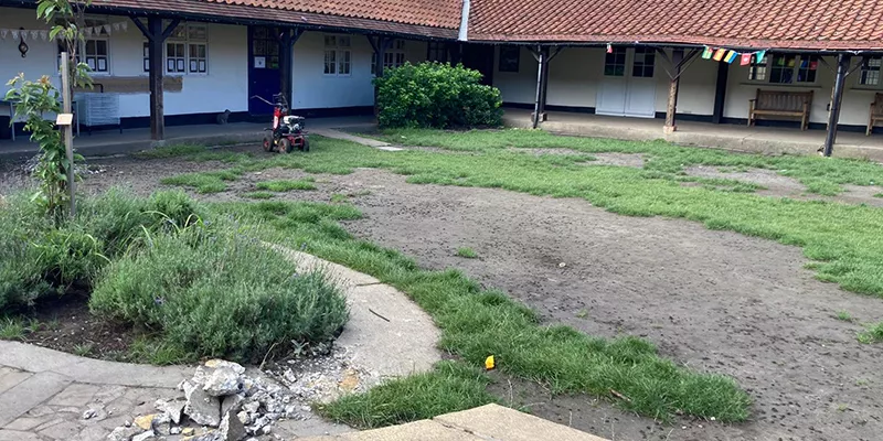 Case Study: Assembly Hall 08